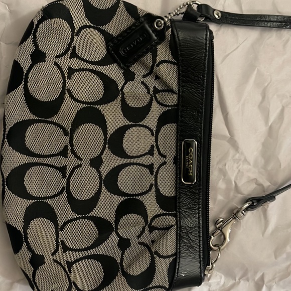 Black Coach wristlet - Picture 3 of 4
